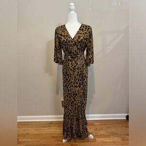 Aura Maxi wrap dress in animal print never worn size L